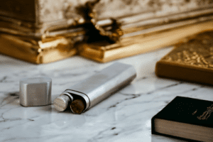 étui cigare vintage et flasque alcool luxueuse art deco ancienne acier argent arthur shelby original new