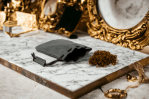 étui boîte à tabac rouler blague vintage luxueuse art deco ancienne grise cuir thomas shelby original