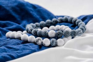 bracelet vintage howlite beads white tiger eye one