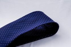 cravate en soie homme tendance blinders bleu chic un