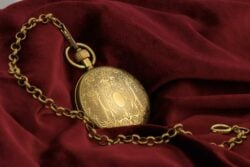 Antique men's gousset watch mechanical gear pocket becker gold four