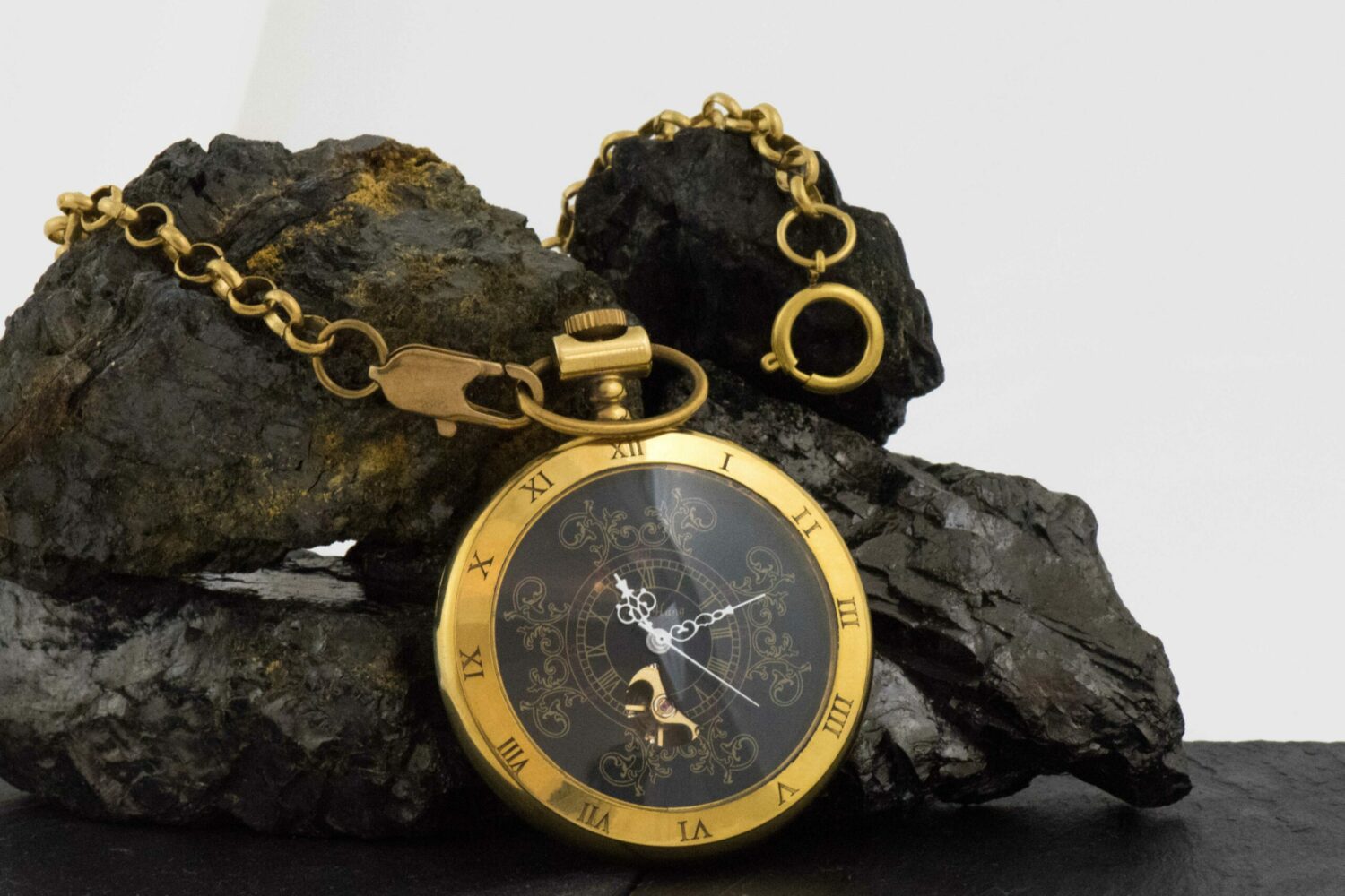 Antique men's gousset watch mechanical gear pocket capra gold four
