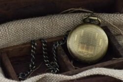 Antique men's pocket watch vintage mechanical gear gold poirot original