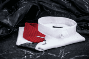 cravate en soie homme tendance blinders rouge roi new